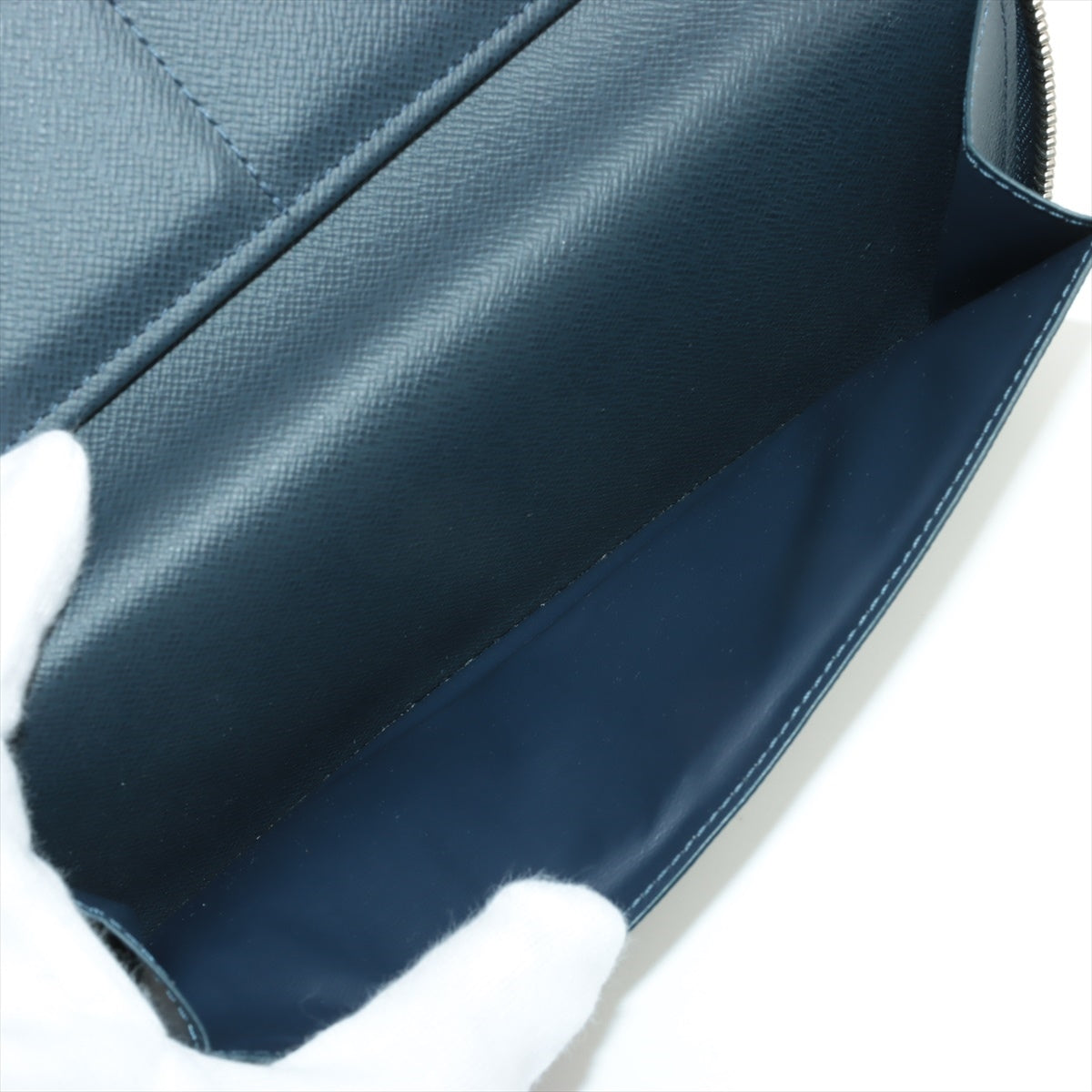 Louis Vuitton Taiga Zippy Wallet Vertical M30510 Blue Marine Wallet