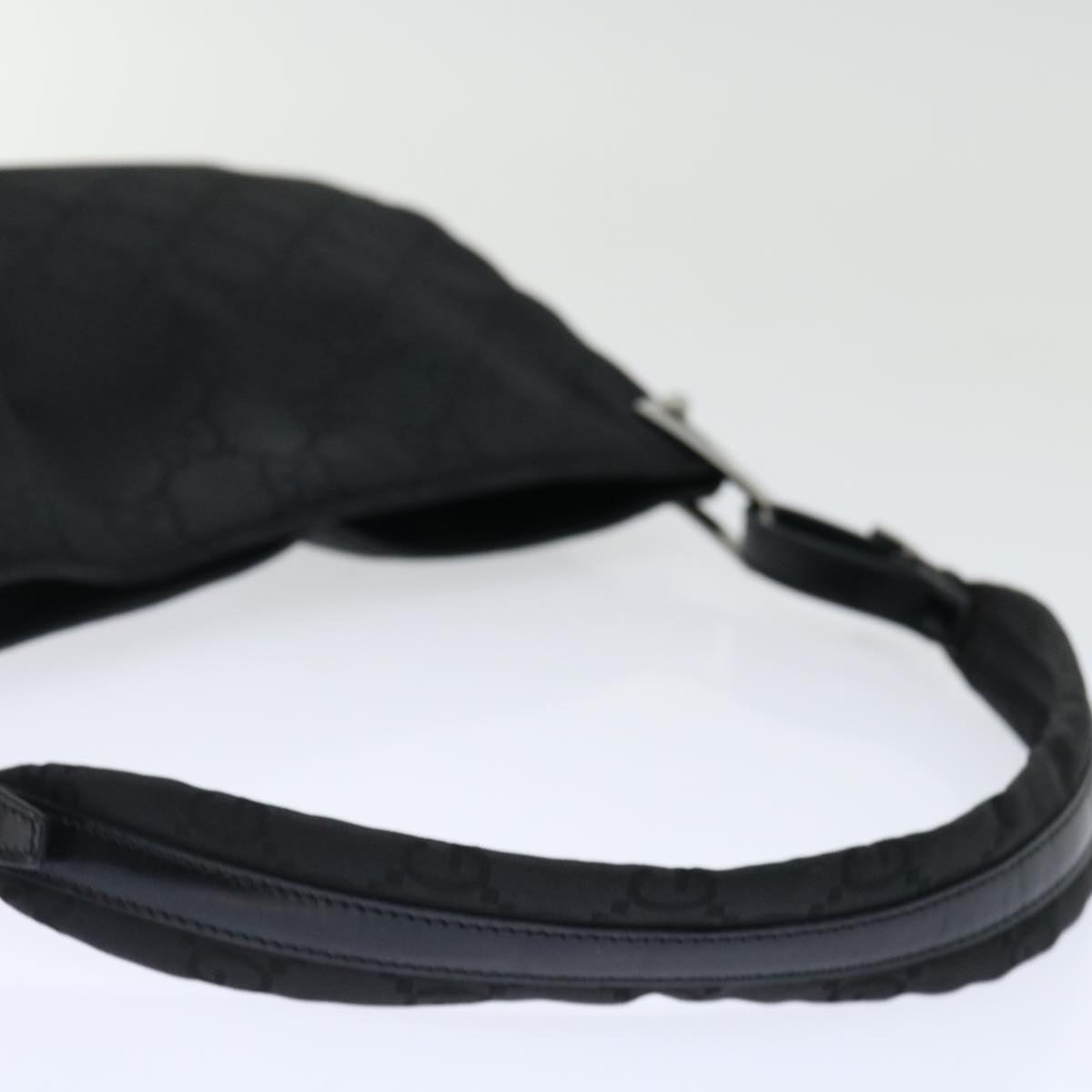 Gucci Gg Supreme  Canvas Shoulder Bag