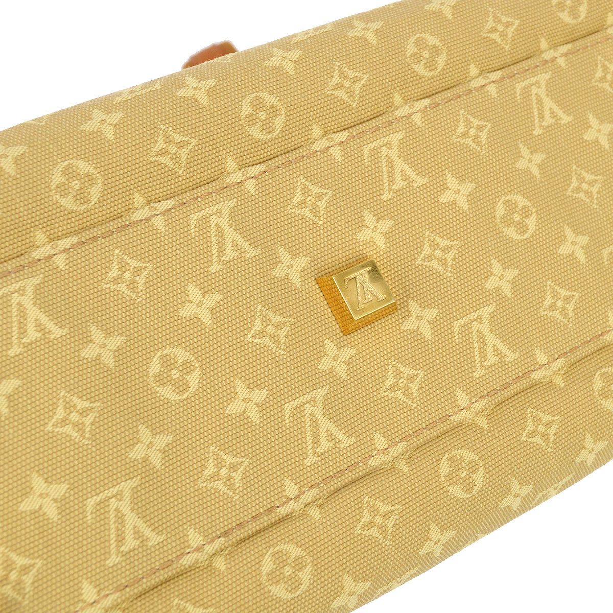 Louis Vuitton 2004 Beige Monogram Mini Josephine PM Handbag M92416