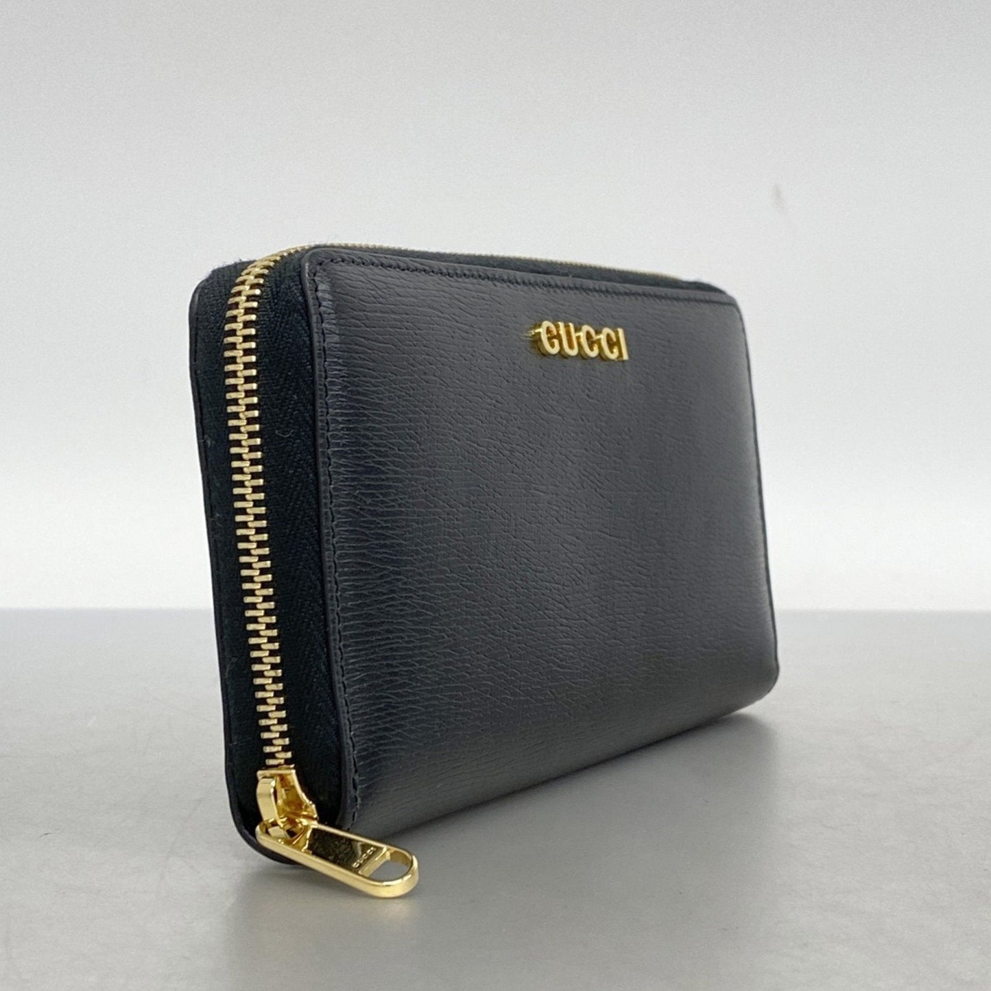 Gucci Zip Around  Leather Wallet  ()