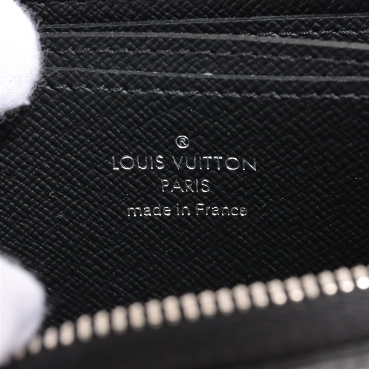Louis Vuitton Taiga Zippy Coinpace M30511 Noneir Coinpace