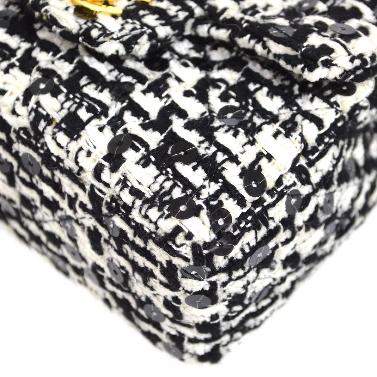 Luxury Chanel * 1991-1994 Classic Flap Handbag Micro Tweed