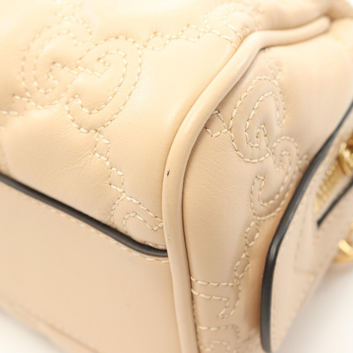 Gucci GG Matelassé Leather Handbag Beige