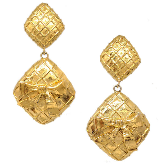 Luxury Chanel 1980s Bow Dangling Earrings Clip-On Gold