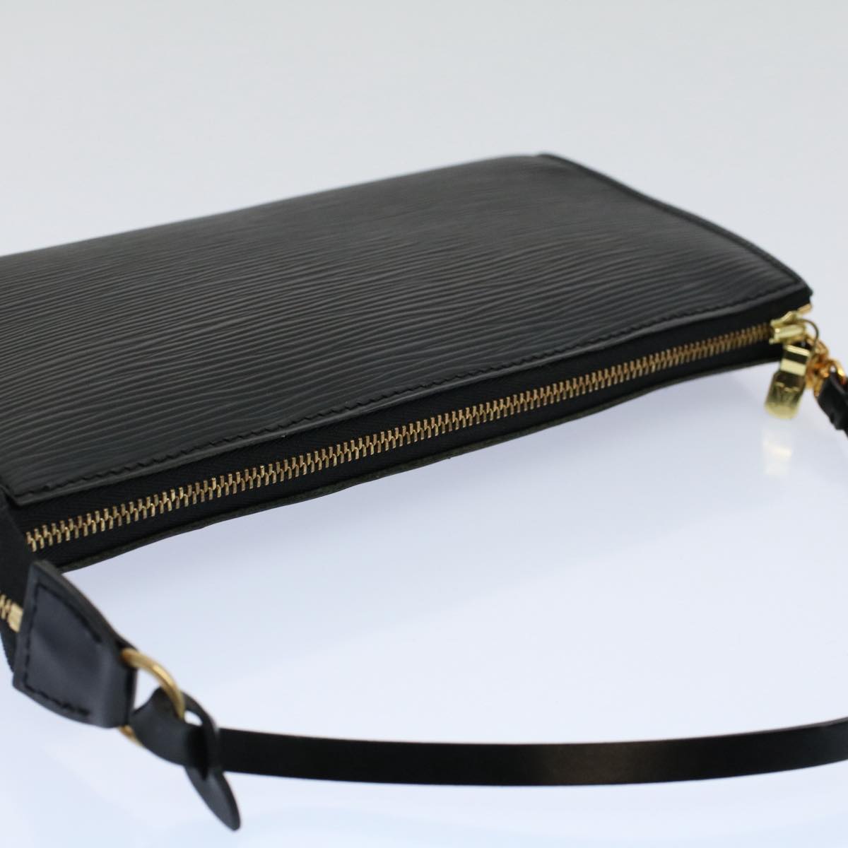 Louis Vuitton Pochette Accessoire  Leather Clutch Bag ()