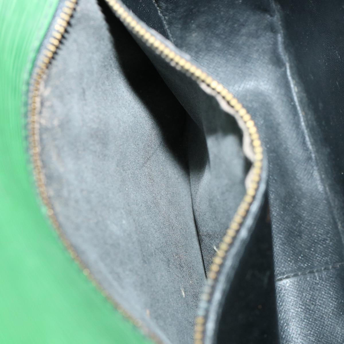 LOUIS VUITTON Epi Saint Cloud GM Shoulder Bag Green M52194 LV ep081