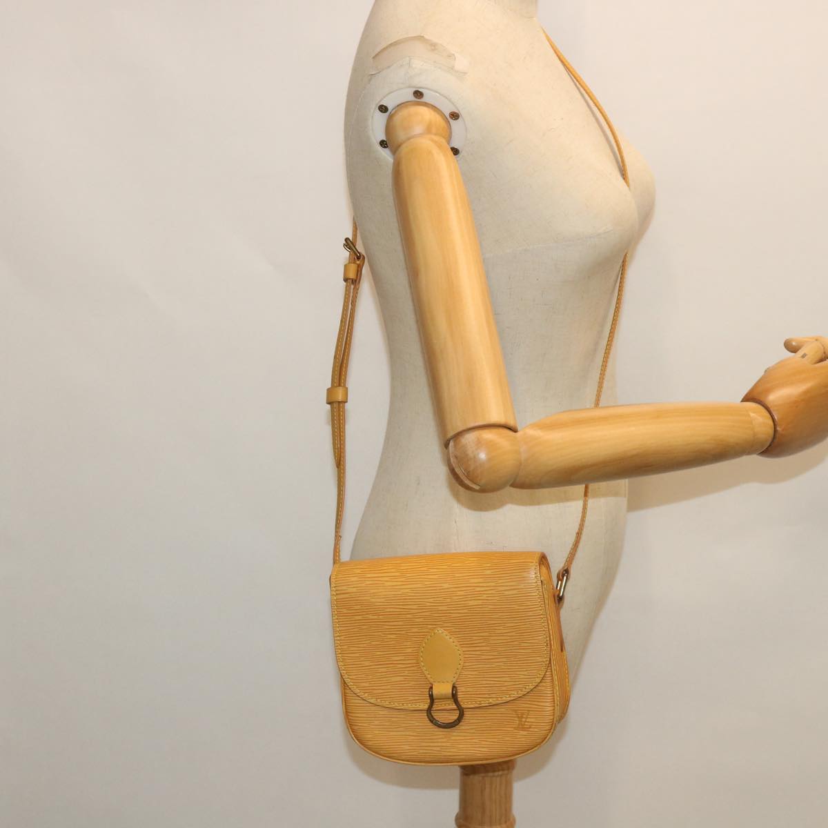 LOUIS VUITTON Epi Saint Cloud PM Shoulder Bag Yellow M52219 LV ep1754