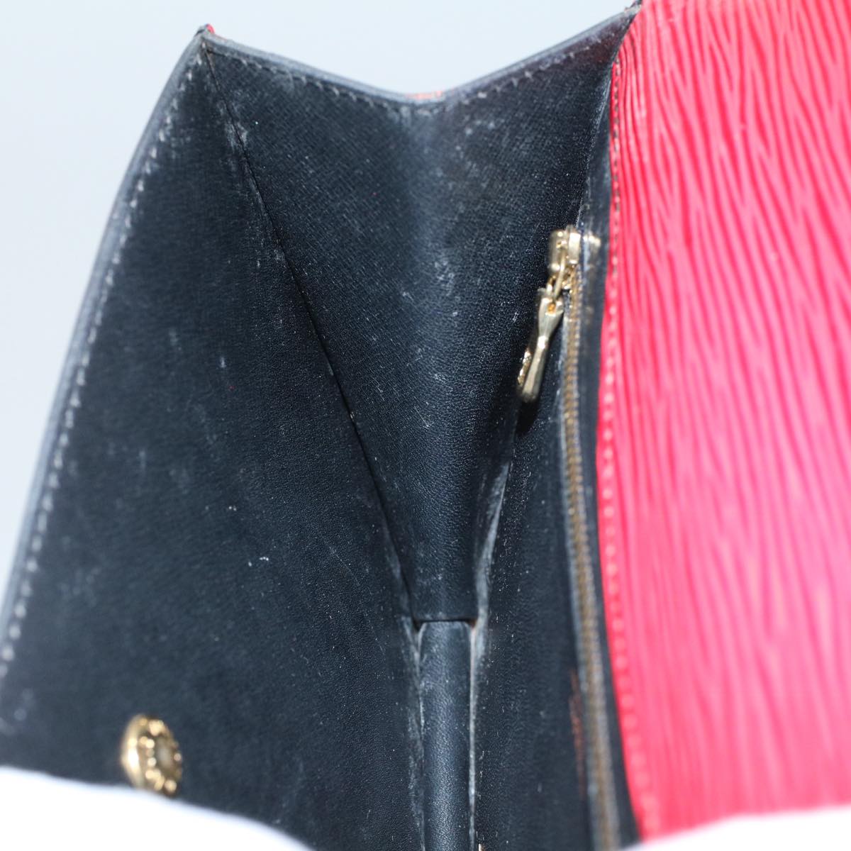 LOUIS VUITTON Epi Montaigne Clutch Bag Red M52657 LV ep1920