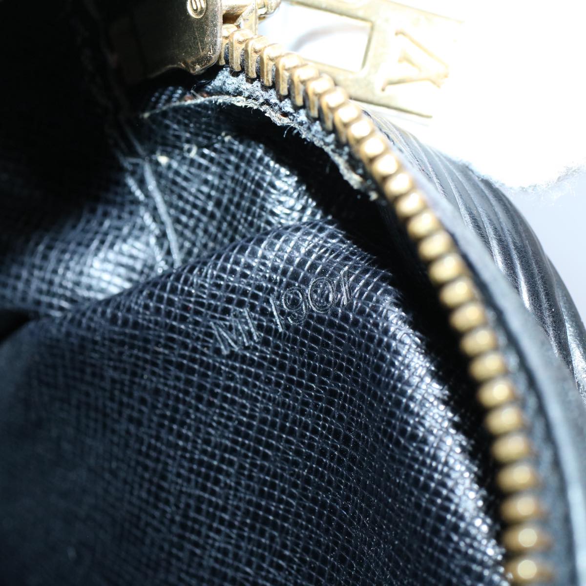 LOUIS VUITTON Epi Trocadero 23 Shoulder Bag Black M52302 LV ep1929