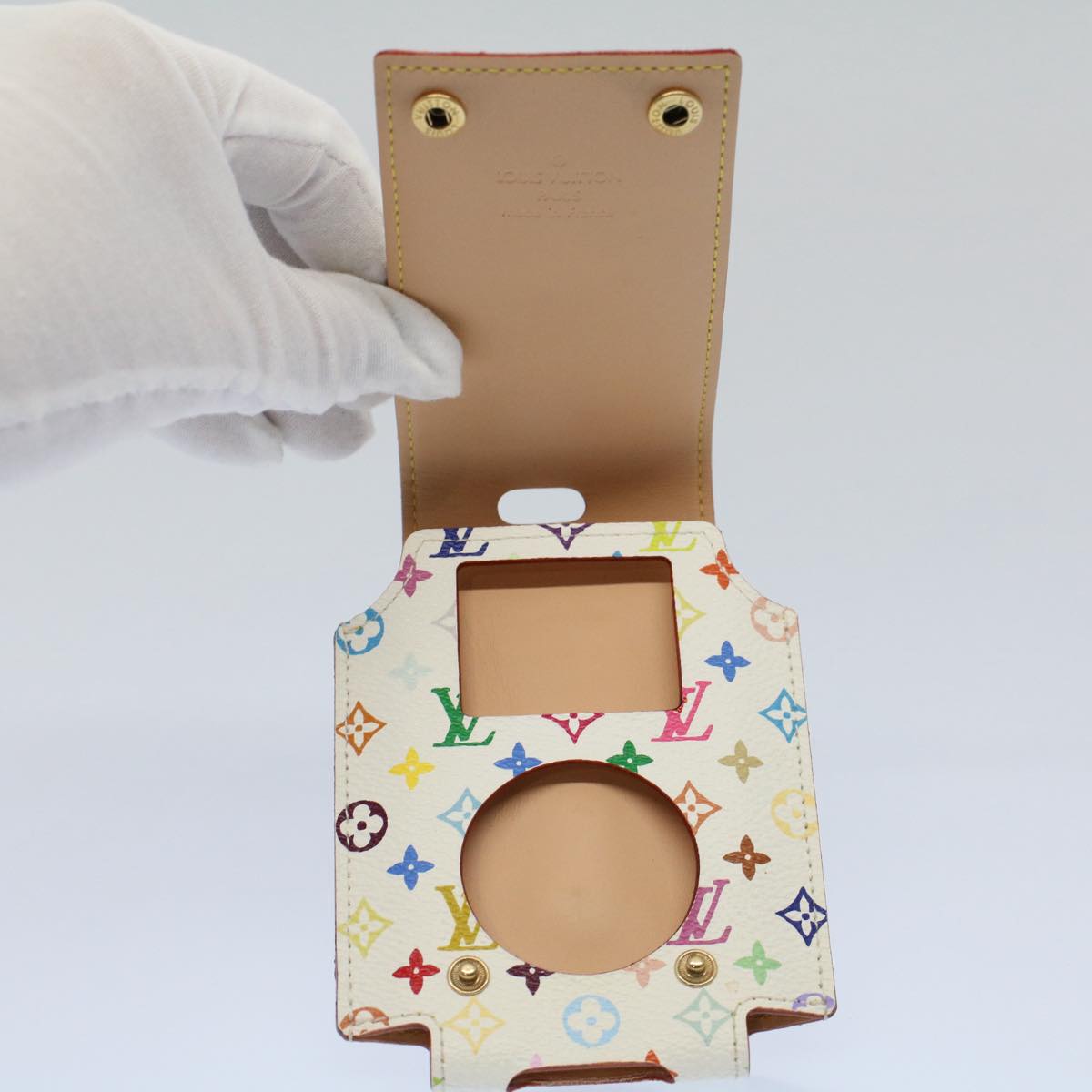 LOUIS VUITTON Monogram Multicolor iPod Nano Case White M60014 LV ep2033