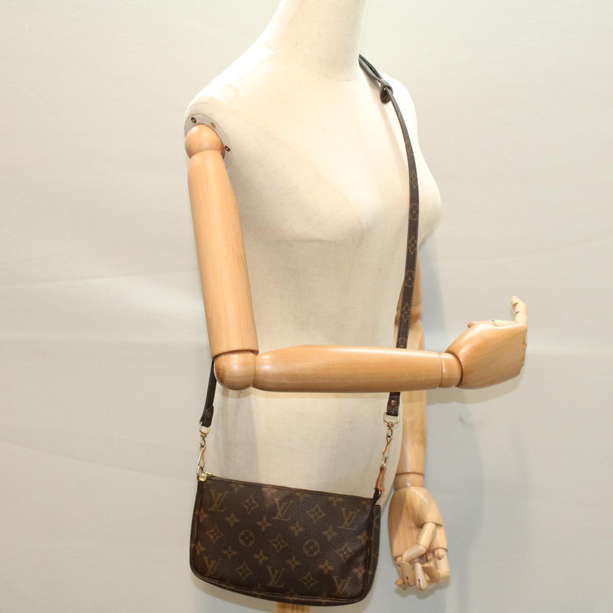 LOUIS VUITTON Monogram Pochette Accessoires Pouch M51980 LV ep2060