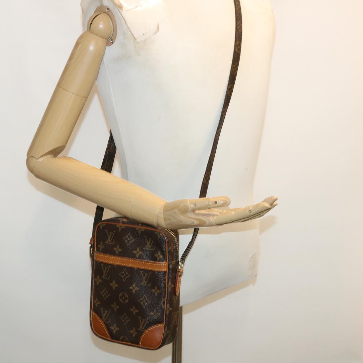LOUIS VUITTON Monogram Danube Shoulder Bag M45266 LV ep216
