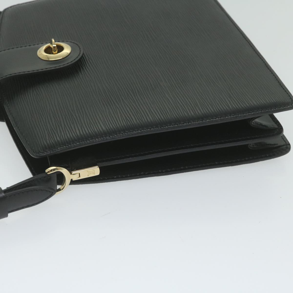 LOUIS VUITTON Epi Capuchin Shoulder Bag Black M52342 LV ep2696