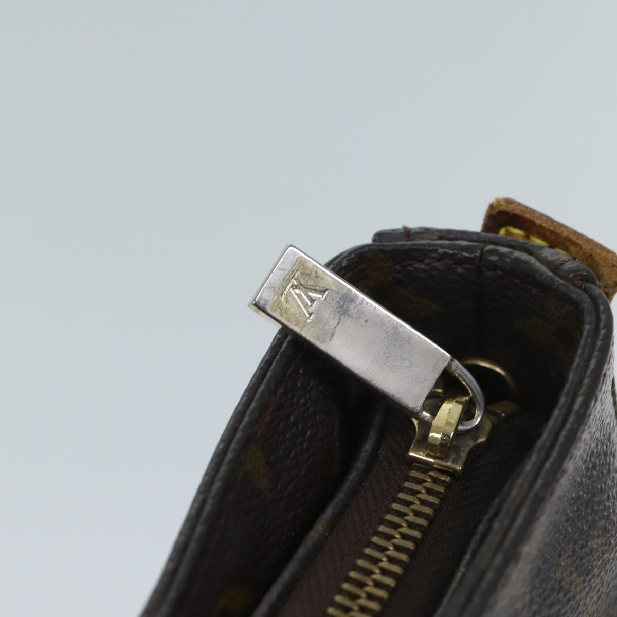LOUIS VUITTON Monogram Looping GM Shoulder Bag M51145 LV ep3915