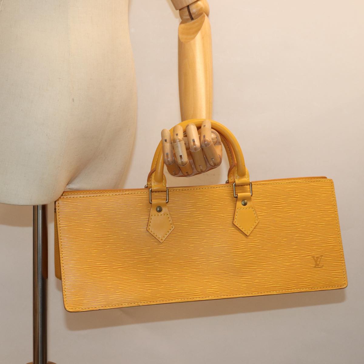 LOUIS VUITTON Epi Sac Triangle Hand Bag Yellow M52099 LV ep4217