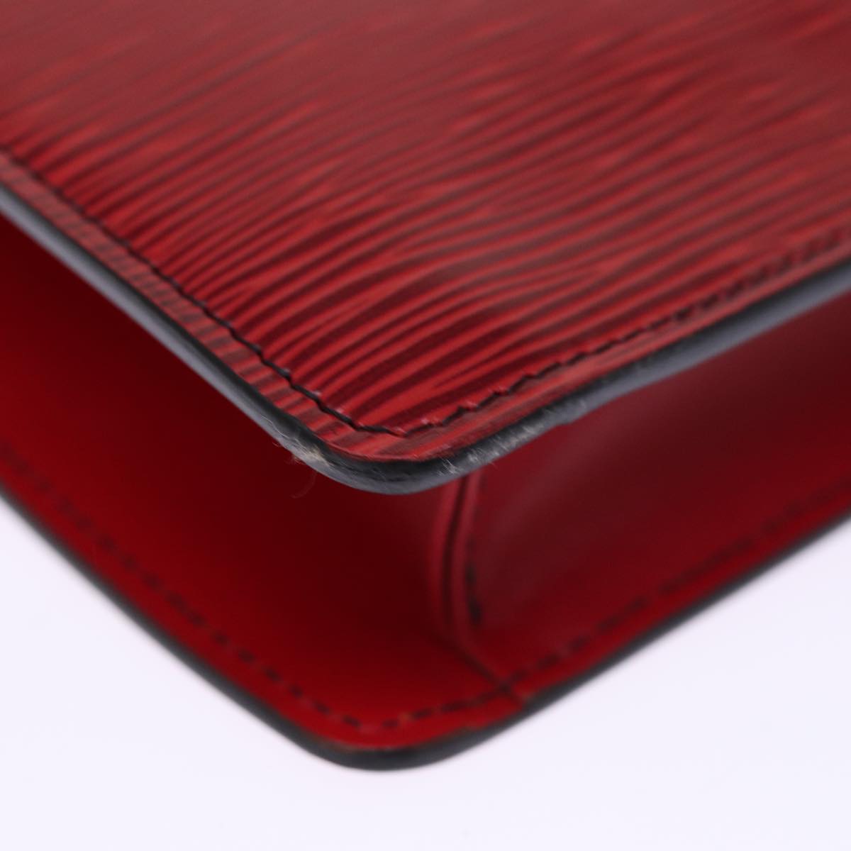 LOUIS VUITTON Epi Montaigne Clutch Bag Red M52657 LV ep4309