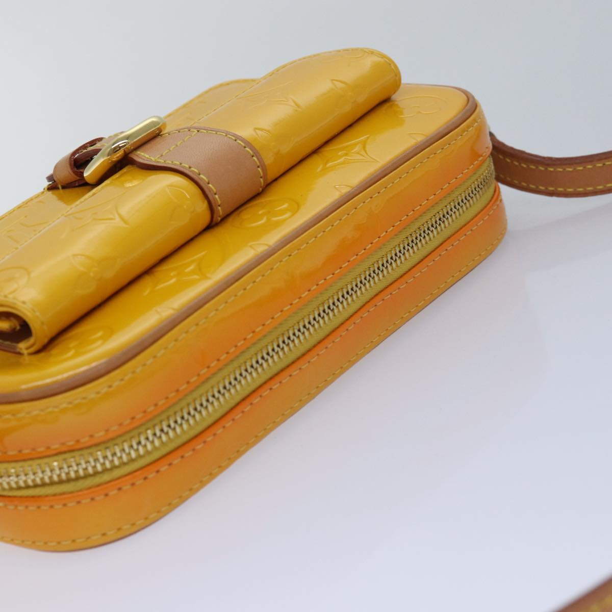 LOUIS VUITTON Monogram Vernis Christy MM Shoulder Bag Jaune M91108 ep4829