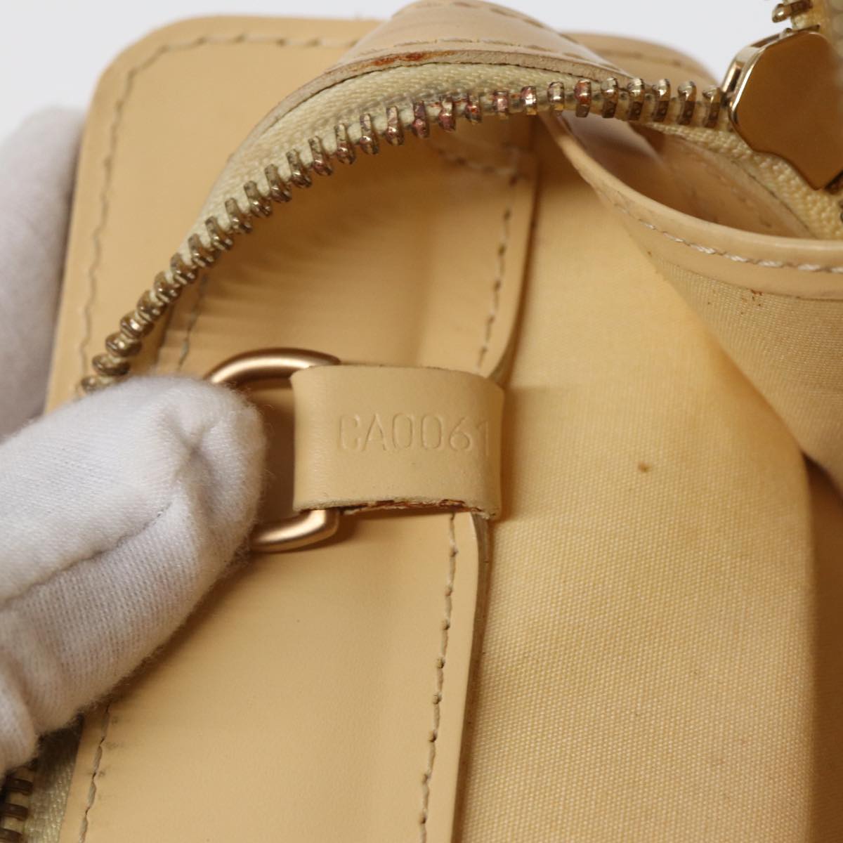 LOUIS VUITTON Epi Croisette PM Tote Bag Vanilla M5249A LV ep4846