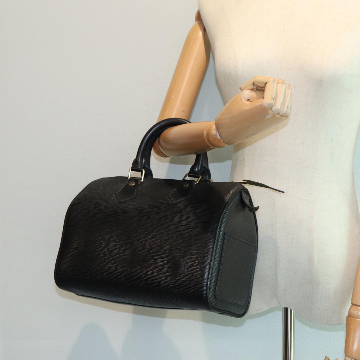 LOUIS VUITTON Epi Speedy 25 Hand Bag Black M43012 LV ep4852