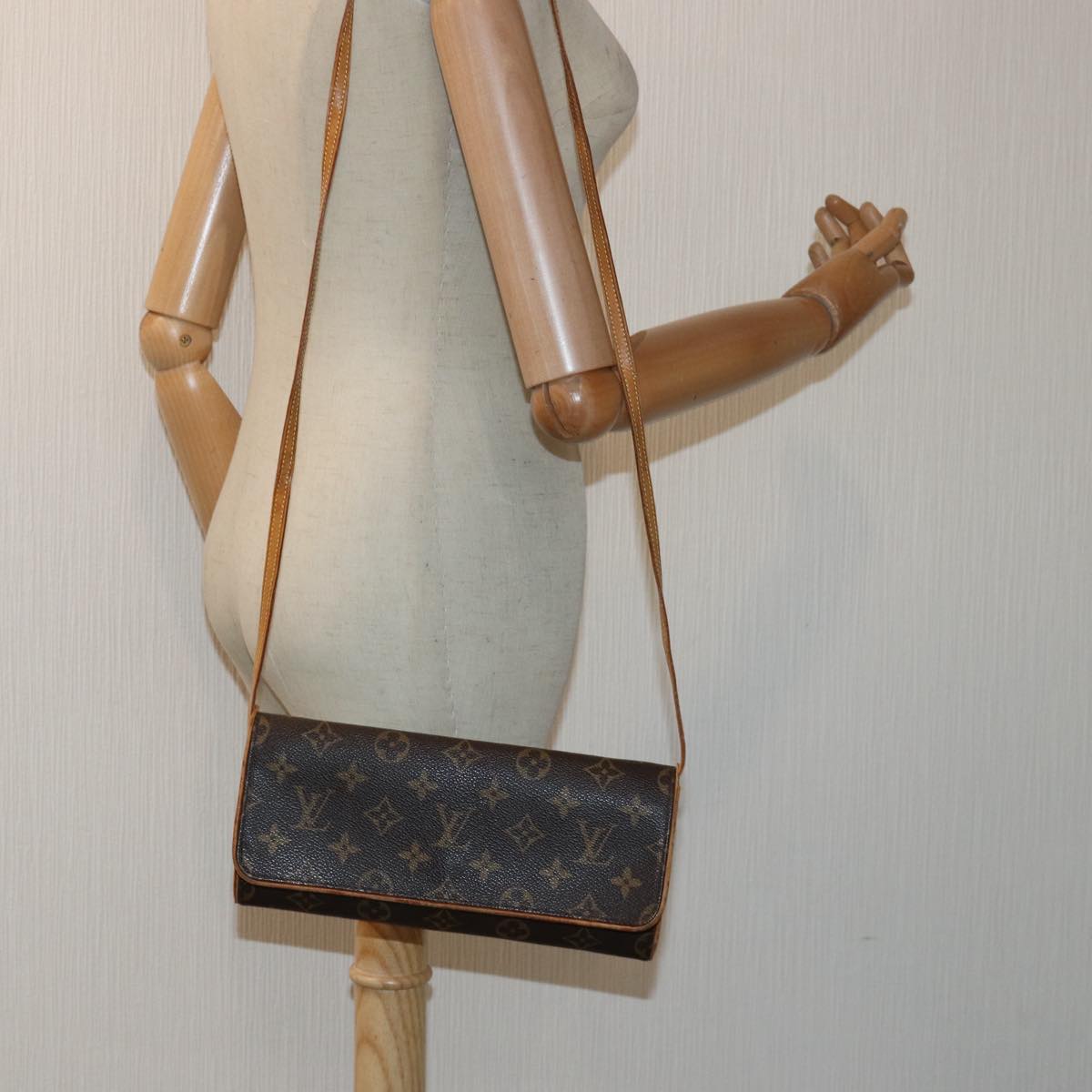 LOUIS VUITTON Monogram Pochette Twin GM Shoulder Bag M51852 LV ep4866