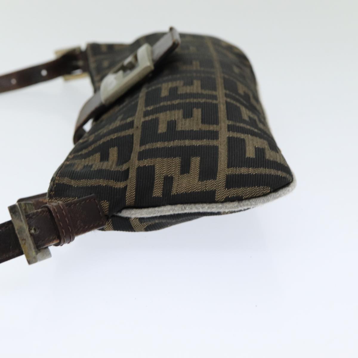 Luxury Fendi Zucca Canvas Shoulder Bag Brown Blackep4933