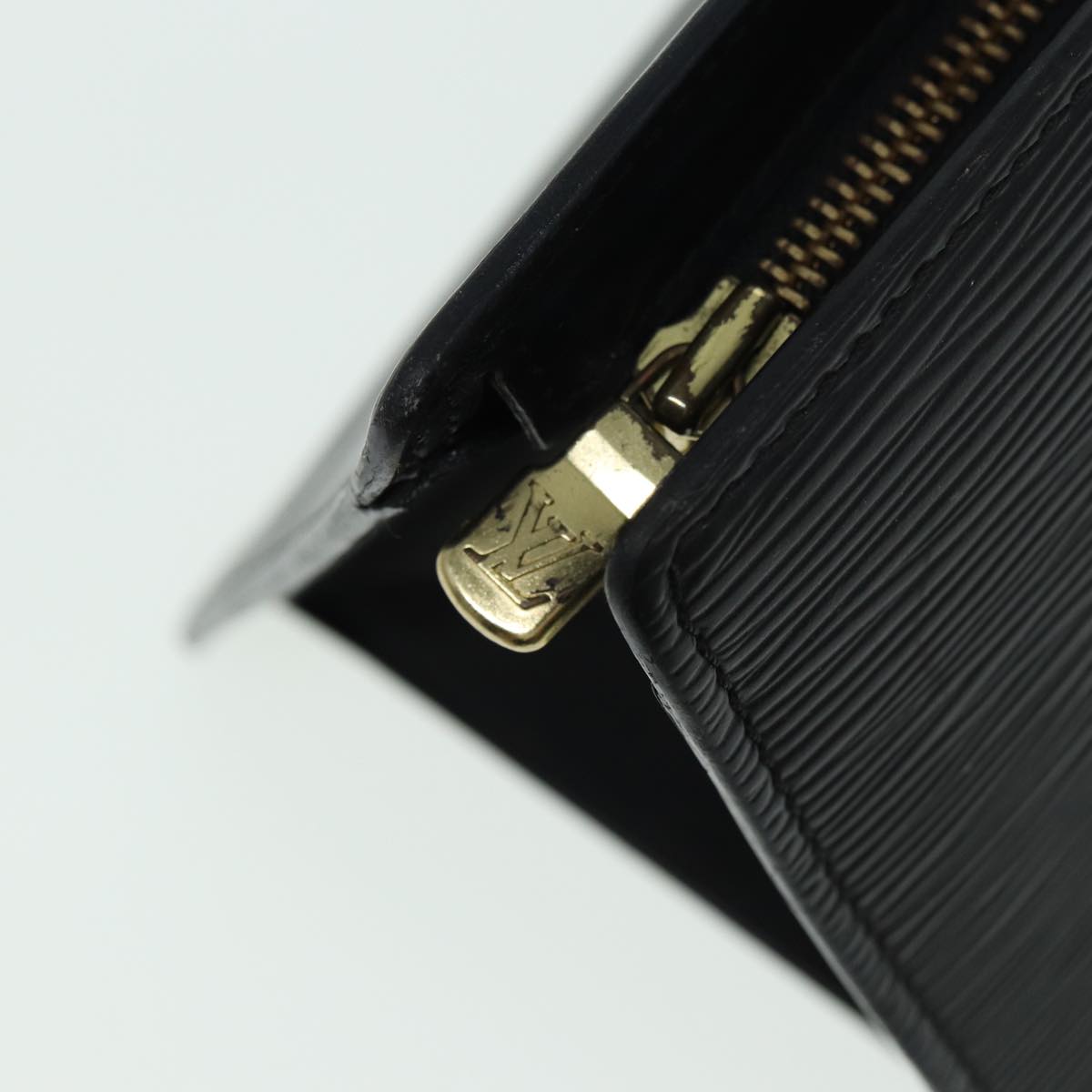 LOUIS VUITTON Epi Sac Triangle Hand Bag Black M52092 LV ep4945