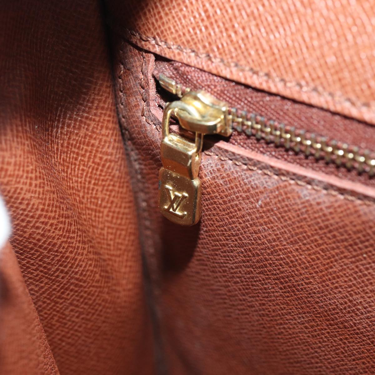 LOUIS VUITTON Monogram Saint Cloud GM Shoulder Bag M51242 LV ep5039