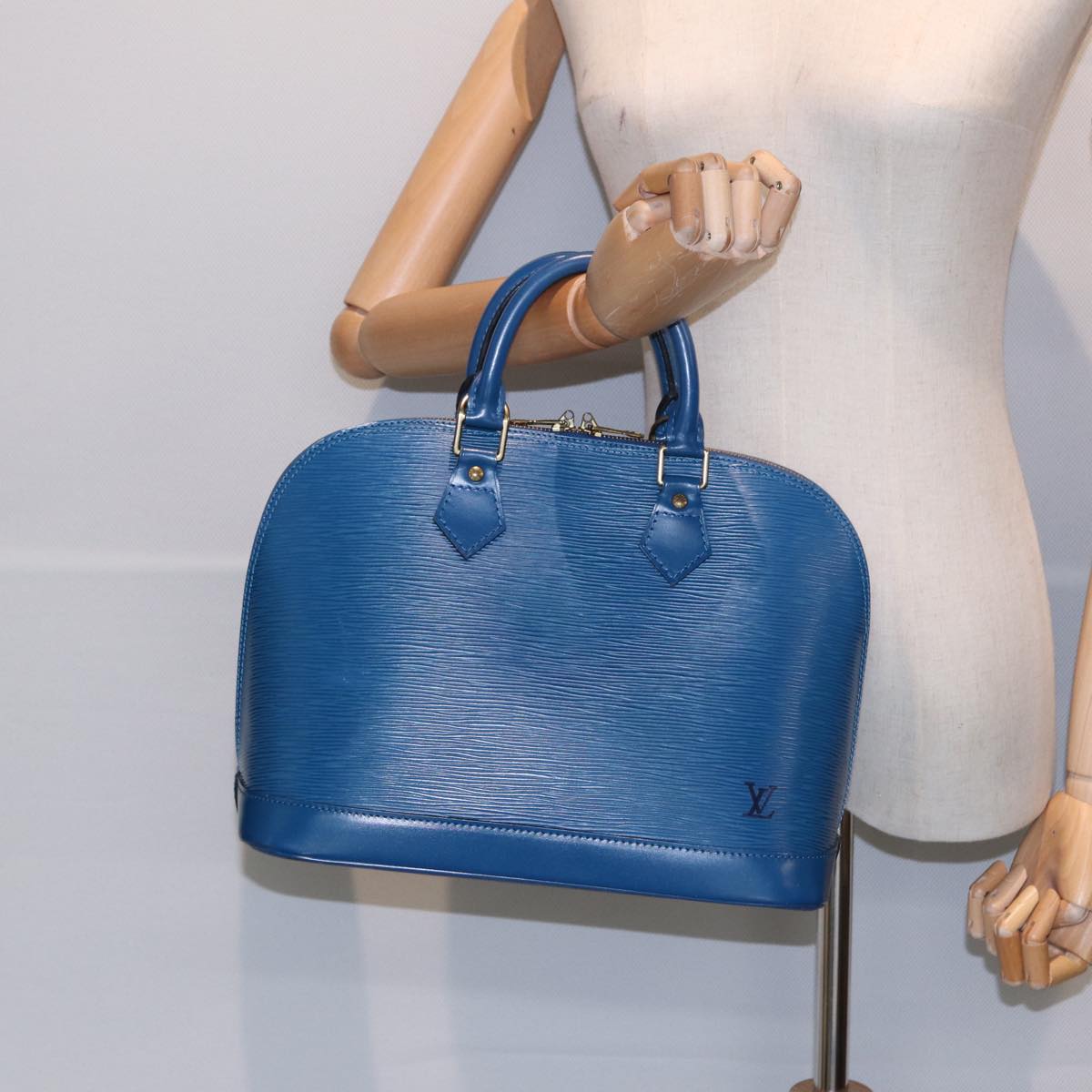LOUIS VUITTON Epi Alma Hand Bag Toledo Blue M52145 LV ep5536