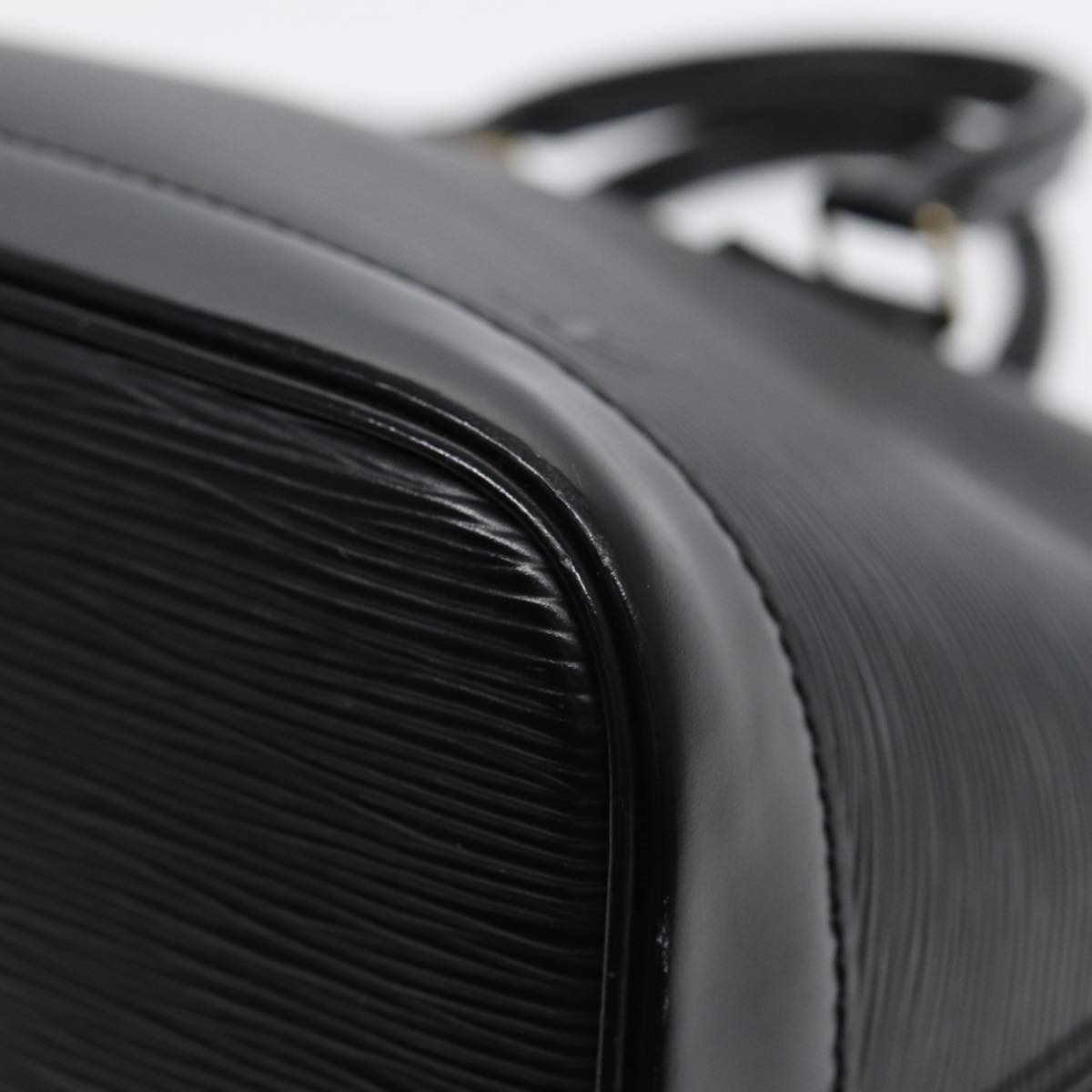 LOUIS VUITTON Epi Alma Hand Bag Black M52142 LV ep5547