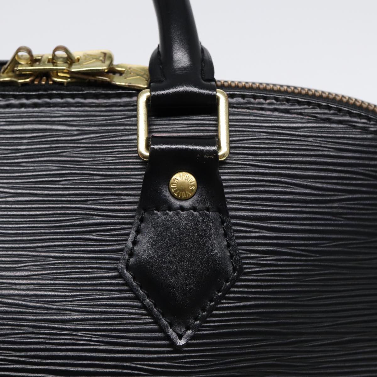 LOUIS VUITTON Epi Alma Hand Bag Black M52142 LV ep5547