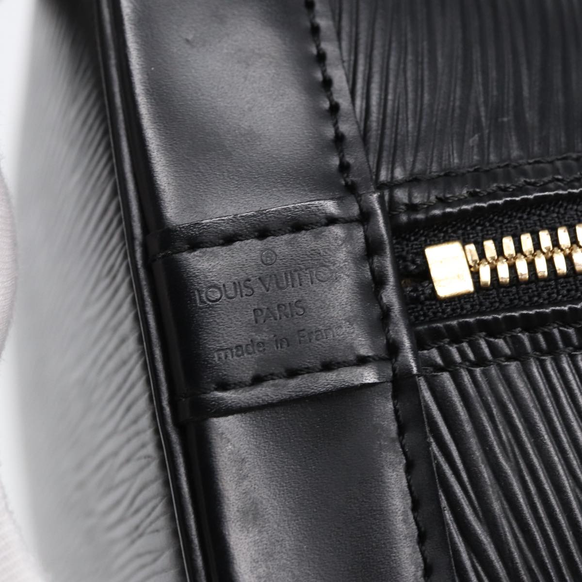 LOUIS VUITTON Epi Alma Hand Bag Black M52142 LV ep5547