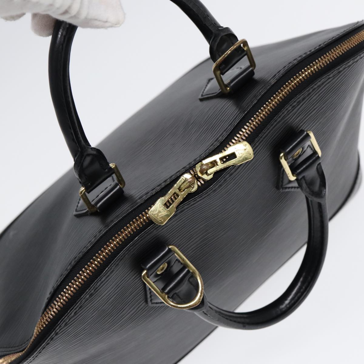LOUIS VUITTON Epi Alma Hand Bag Black M52142 LV ep5547