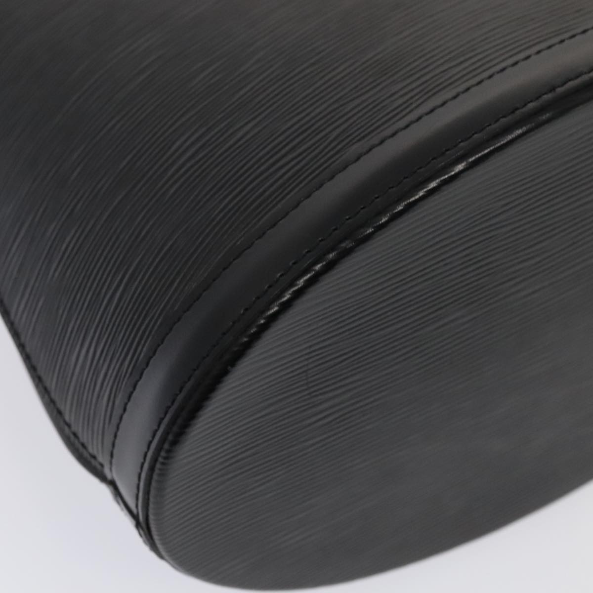 LOUIS VUITTON Epi Cluny Shoulder Bag Black M52252 LV ep5548