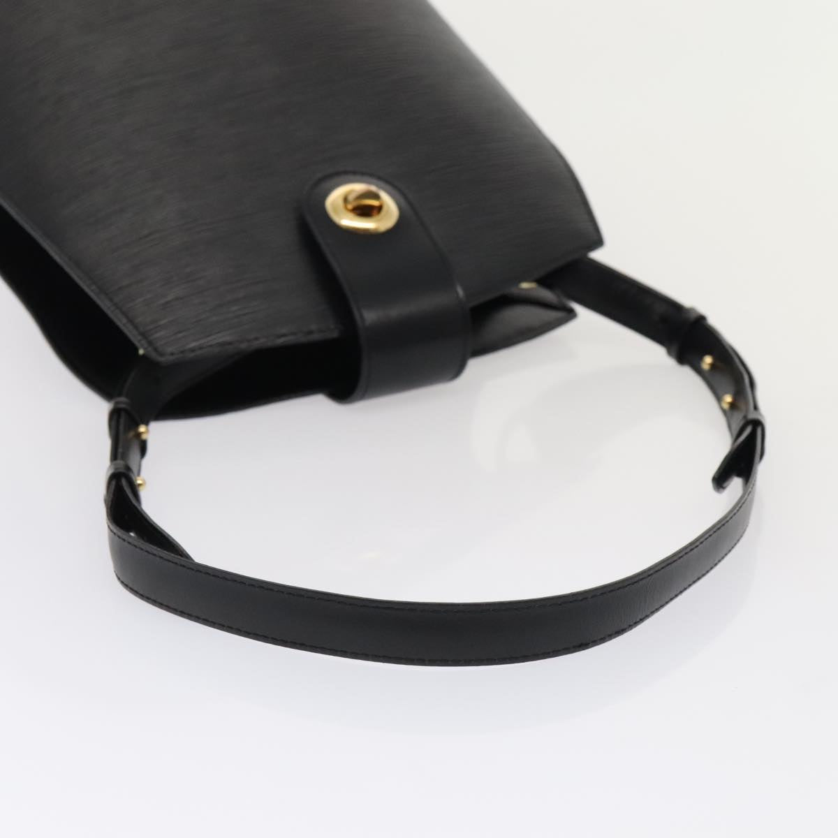 LOUIS VUITTON Epi Cluny Shoulder Bag Black M52252 LV ep5548