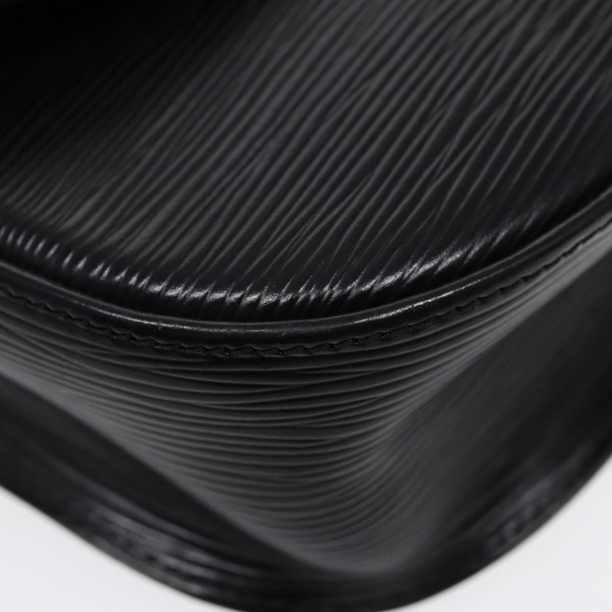 LOUIS VUITTON Epi Saint Cloud GM Shoulder Bag Black Noir M52192 LV ep5575