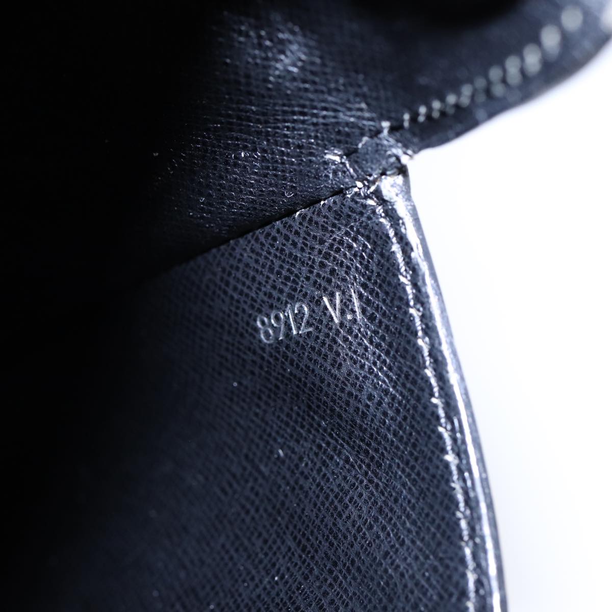 LOUIS VUITTON Epi Saint Cloud GM Shoulder Bag Black Noir M52192 LV ep5575