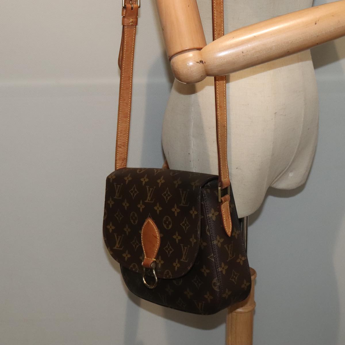 LOUIS VUITTON Monogram Saint Cloud GM Shoulder Bag M51242 LV ep5577
