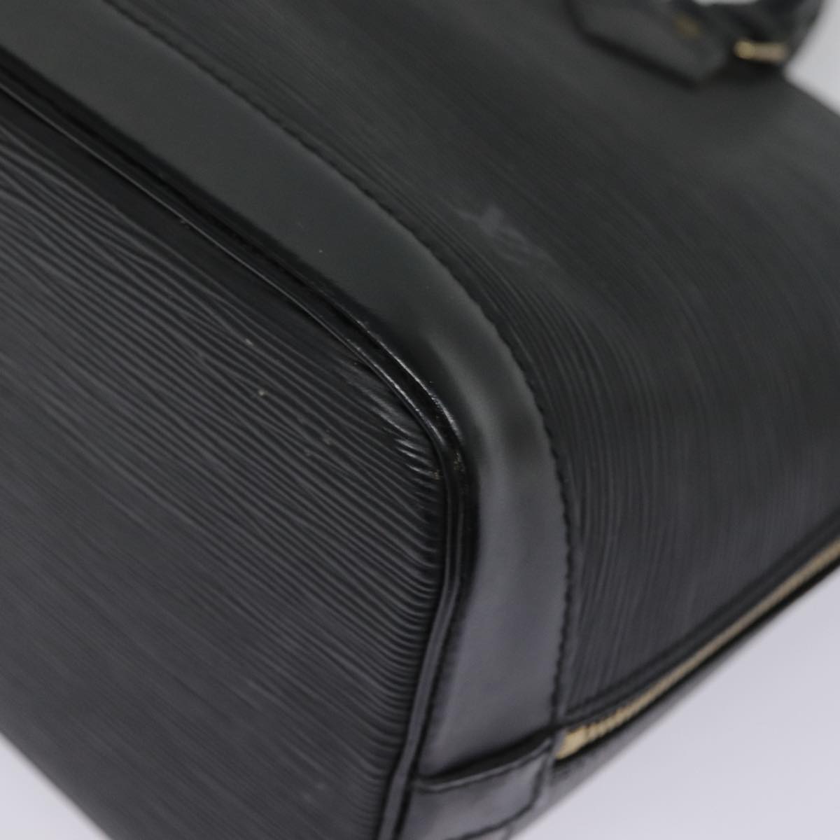 LOUIS VUITTON Epi Alma Hand Bag Black M52142 LV ep5664