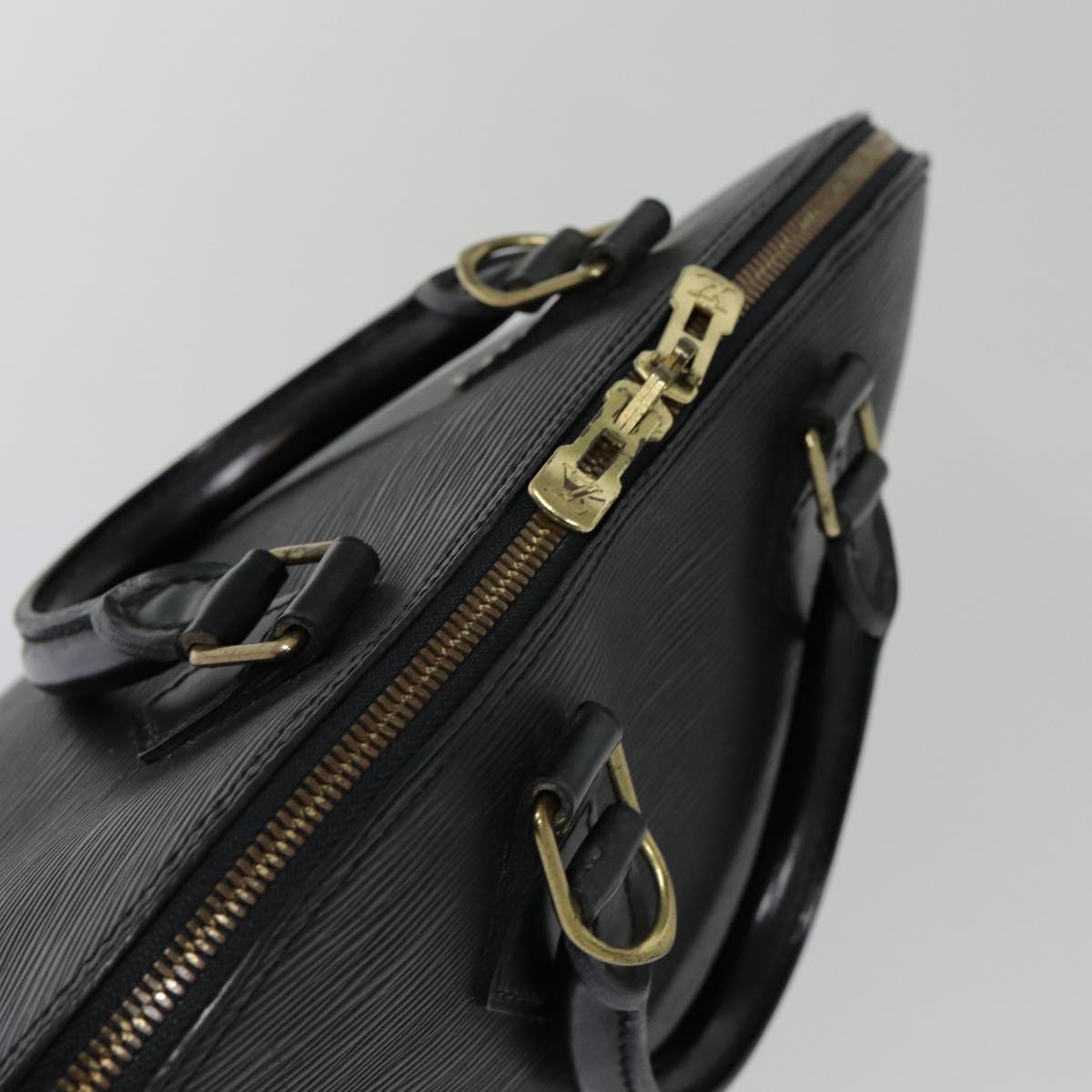 LOUIS VUITTON Epi Alma Hand Bag Black M52142 LV ep5664