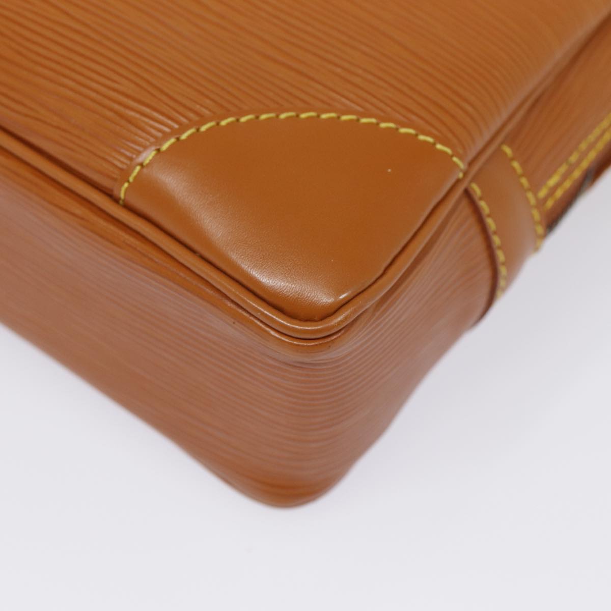 LOUIS VUITTON Epi Porte Documents Voyage Bag Zipangu Gold M54478 LV ep5703