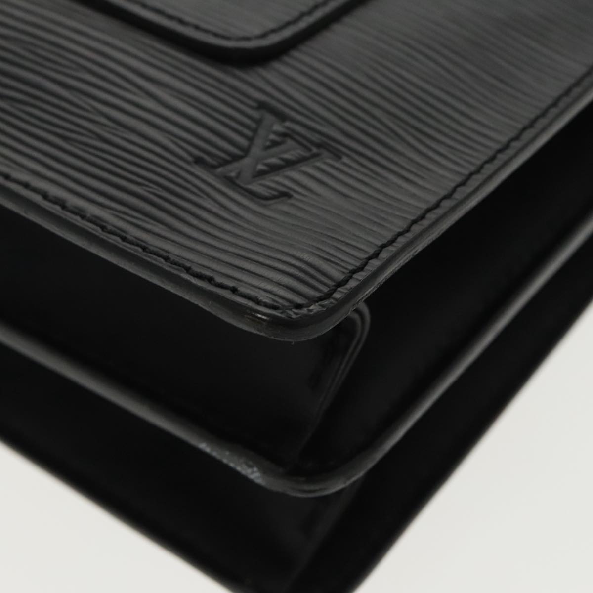 LOUIS VUITTON Epi Biface Clutch Bag Black M52322 LV ep6245