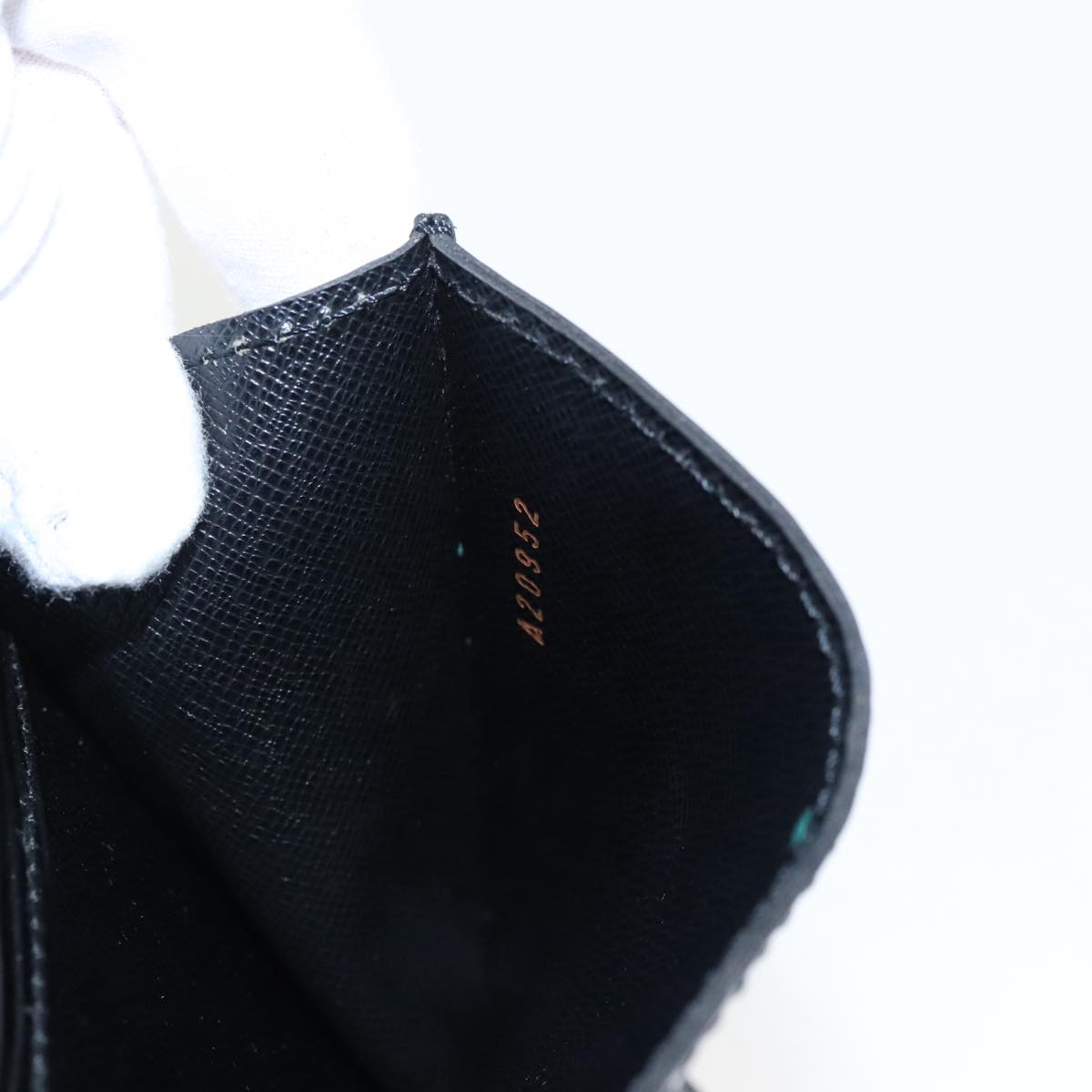 LOUIS VUITTON Epi Biface Clutch Bag Black M52322 LV ep6245
