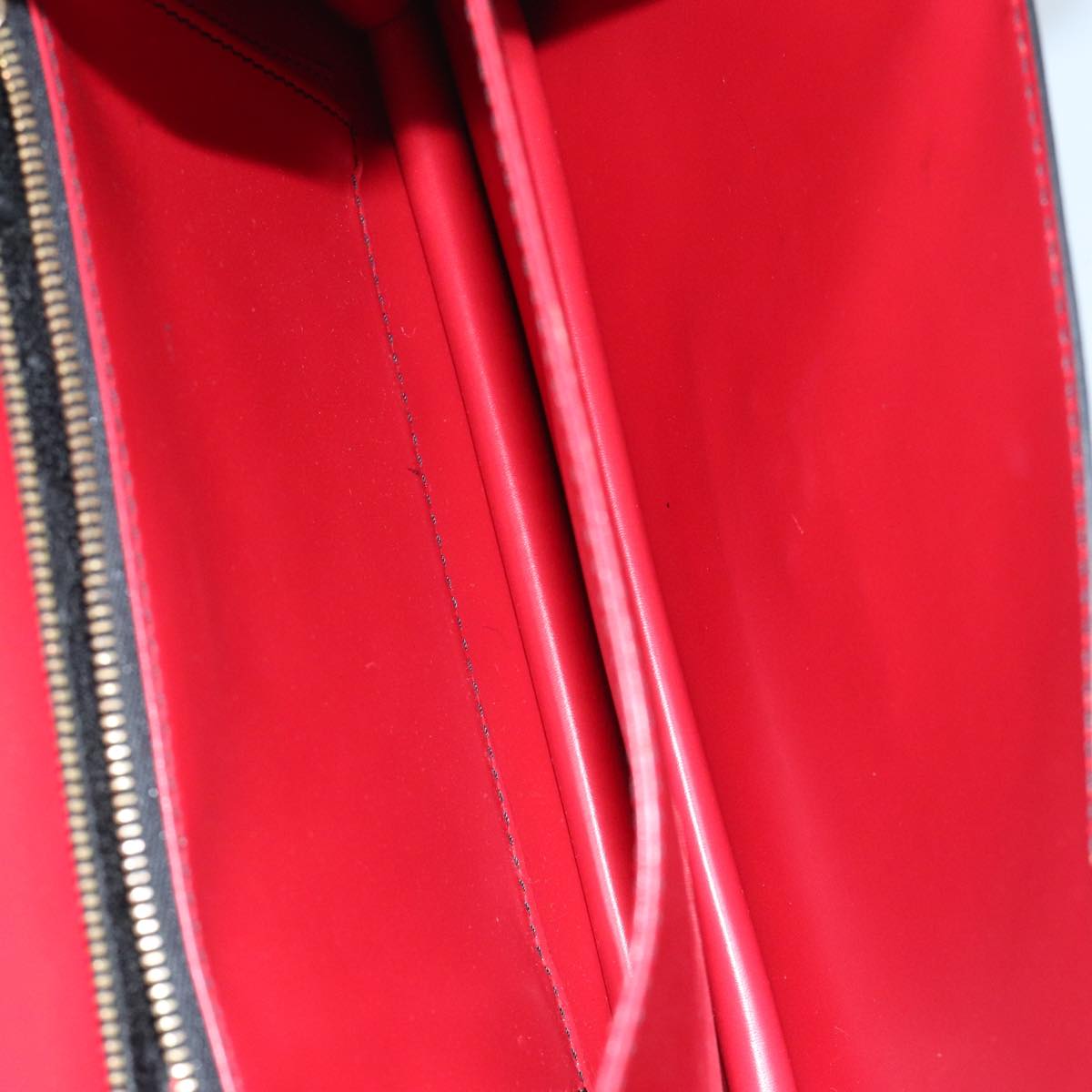 LOUIS VUITTON Epi Osh Shoulder Bag Black Red M52444 LV ep6386