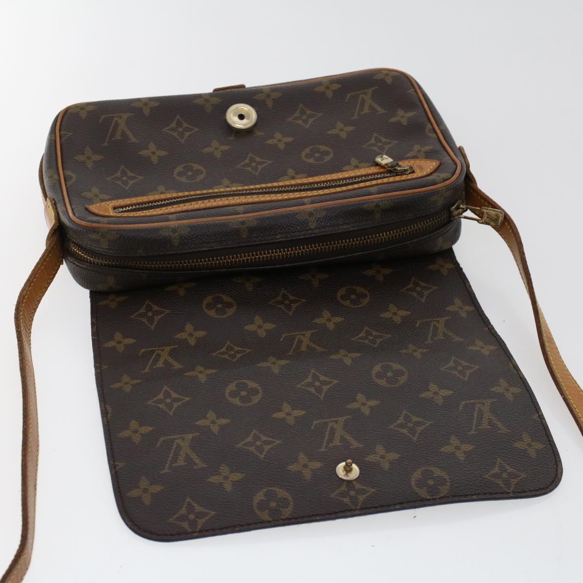 LOUIS VUITTON Monogram Saint Germain Shoulder Bag M51210 LV ep966
