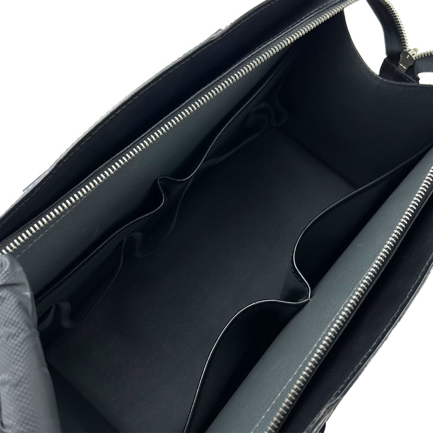 Louis Vuitton Riviera  Leather Handbag ()