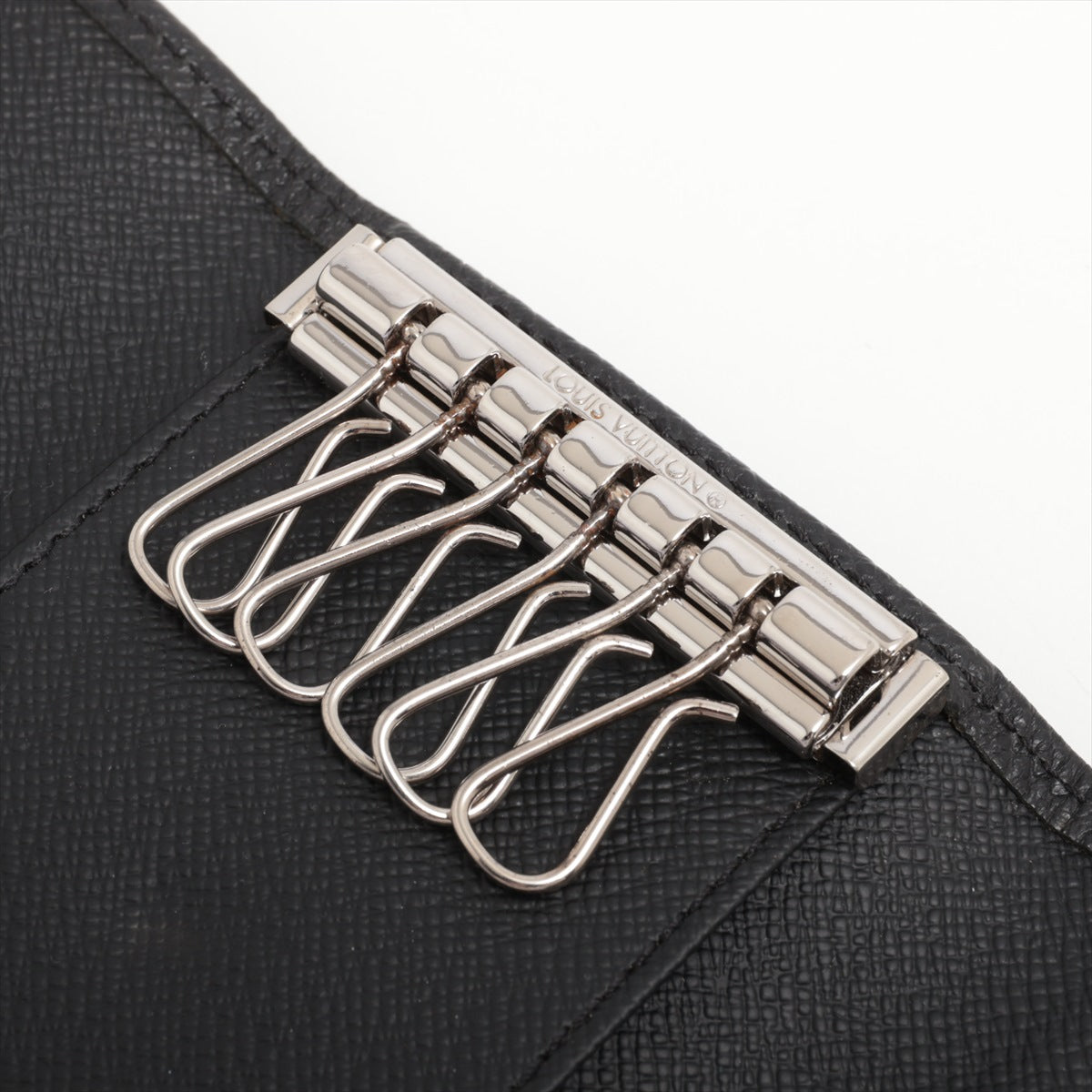 Louis Vuitton Taiga Multicle 6 M30500 Noneir Keycase