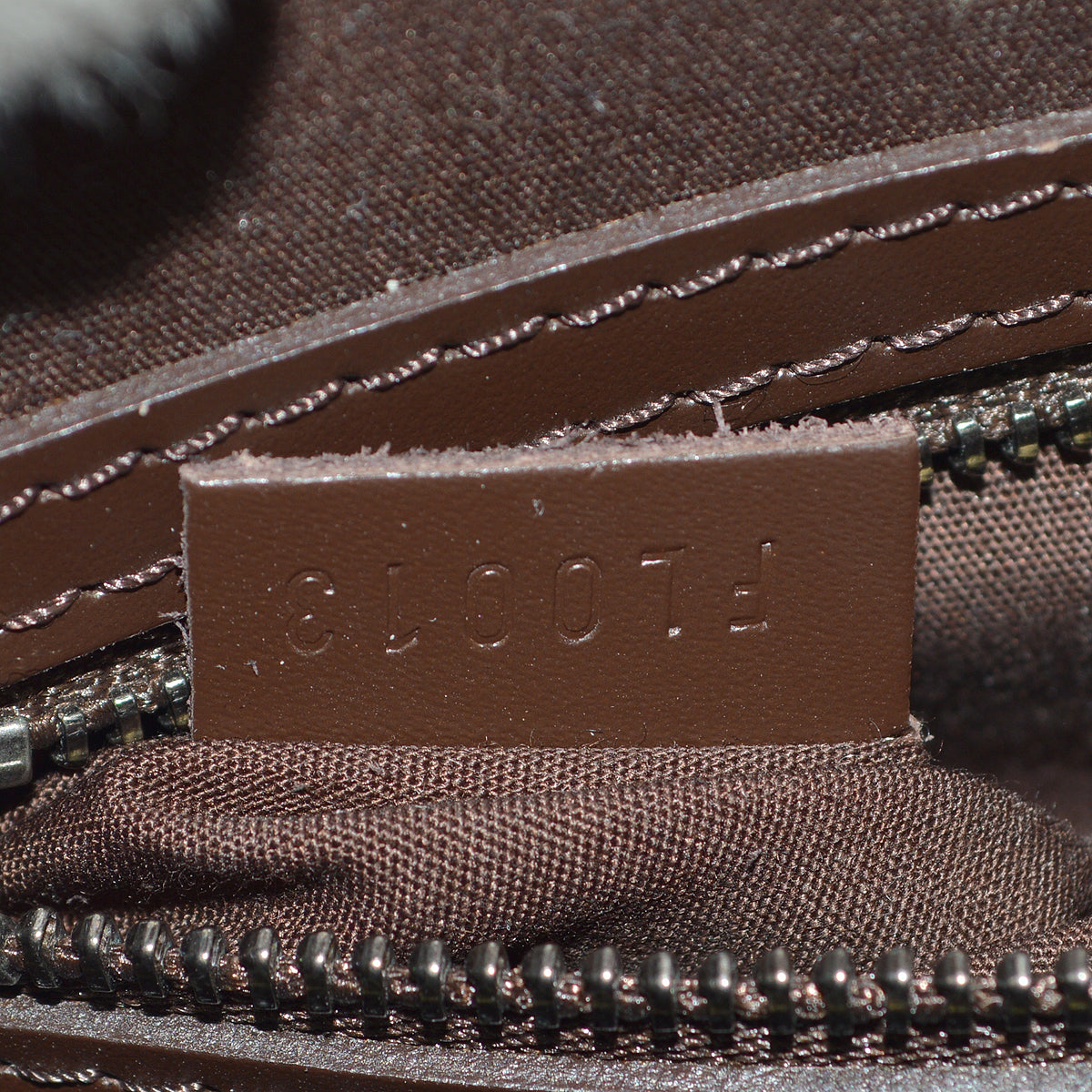 Louis Vuitton 2003 Brown Epi Figari PM Handbag M5201D