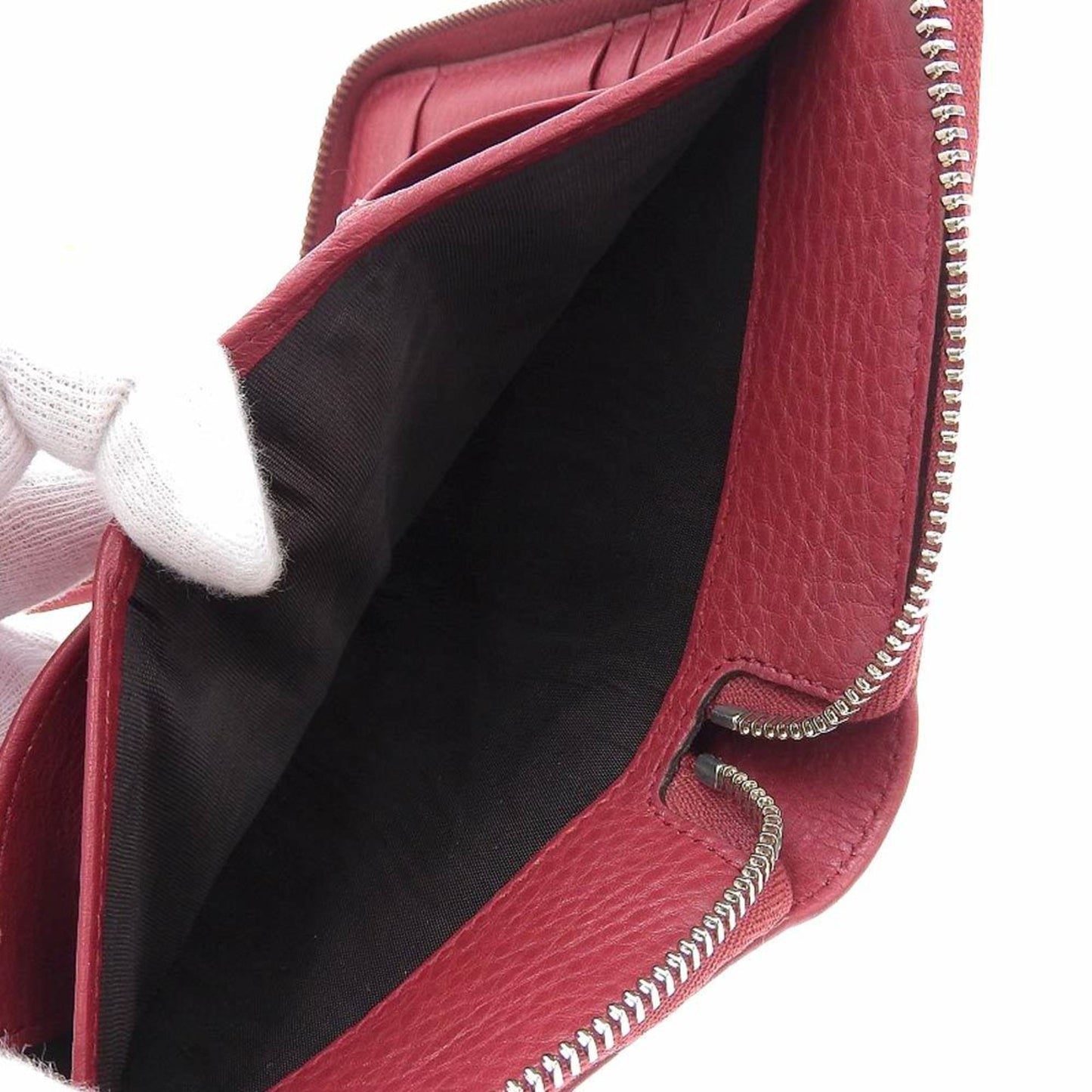 Gucci  Leather Wallet  ()