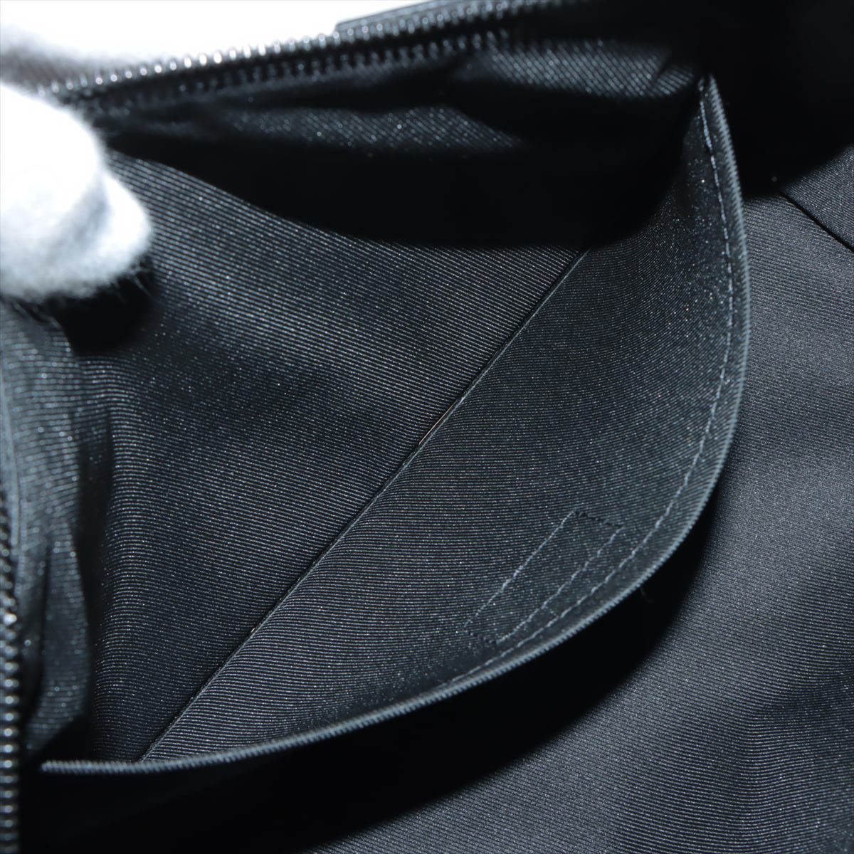 Louis Vuitton LV Aerogram City Pol M59255