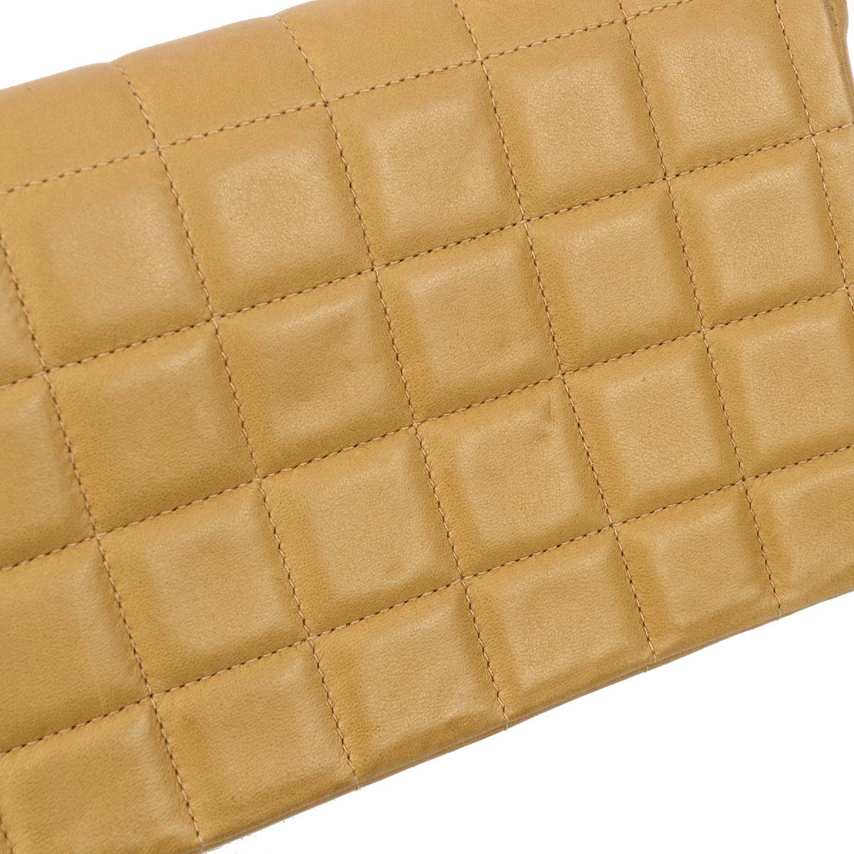 Luxury Chanel 2000-2001 Beige Lambskin East West Choco Bar Chain Shoulder Bag